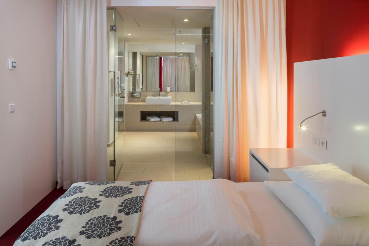 Senior Suite (con Accesso all’Area Lounge all’Ultimo Piano)
